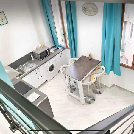 Apartment Welcome ! Entre Colline Du Chateau Et Le Port
